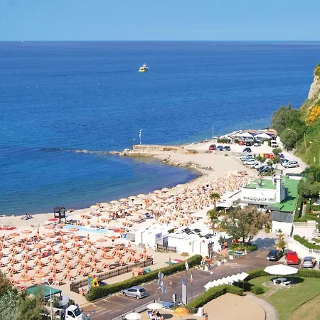 2 Bedroom In Di Pesaro Trebbiantico