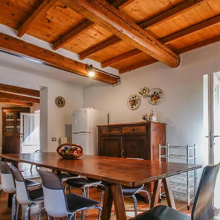 Belle Maison De 2 à Di Pesaro